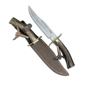 Muela Cuchillo de caza GRED-16 con hoja de acero inoxidable MoVa de 16 cm y empuñadura de madera de olivo.