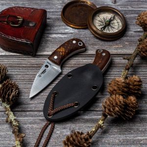 Cuchillo Cudeman de 200-JM-K Juma Marrón Kydex cuello YODA 200-JM-K hoja de acero Böhler N-695 y empuñadura de juma serpiente marrón con separador blanco de 5,8 cm con funda de Kydex.