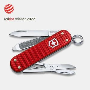 NAVAJA VICTORINOX CLASSIC SD PRECIOUS ALOX, ROJO ICONICO CAJA REGALO 0.6221.401G