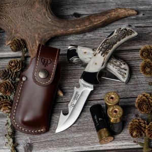 Navaja Cudeman 370-CF hoja de acero MoVa 1.4116 de 9 cm y empuñadura de asta de ciervo pulido de 11,5 cm con funda de cuero